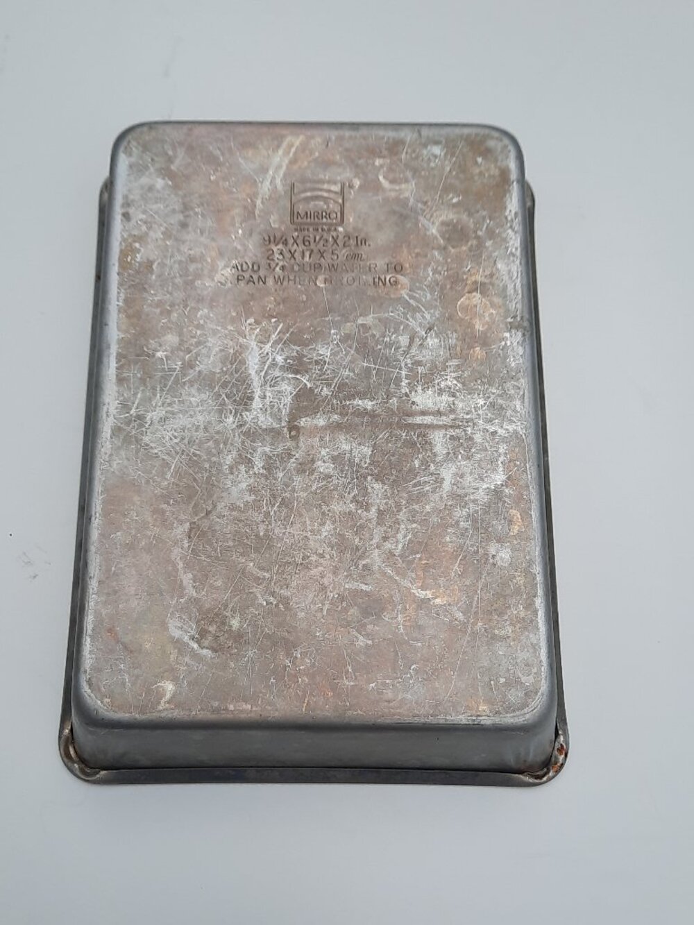 Vintage Mirro aluminum baking/broiling pan made in the USA. Measures approximate